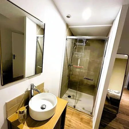 דירה L'esprit Beige Falaise ~ Gare St Roch ~ Free Parking אמיינס